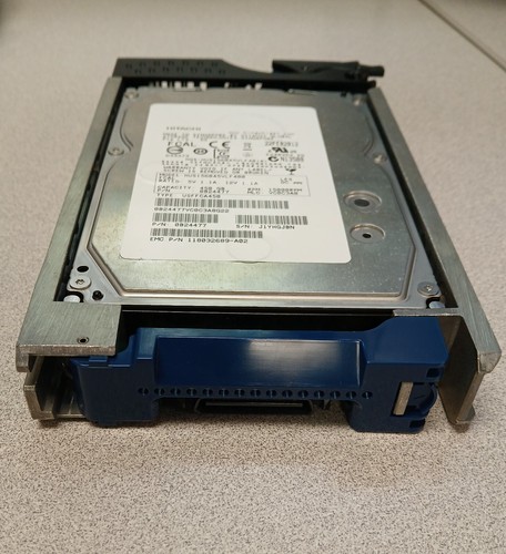 EMC 005049032 450GB 15k 4G SAS 3.5" FC HDD 118032689-A02 HUS156045VLF400 0B24477 - Bild 2 von 4