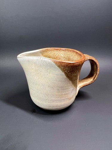 Signed "Ellen" Art Pottery Creamer/Mug Brown And Ivory Color Excellent Condition - Picture 12 of 13