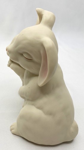 Vntg Porcelain Figurine Homco 1990 “He Loves Me” Easter Bunnies Hugging Rabbits - Picture 2 of 8