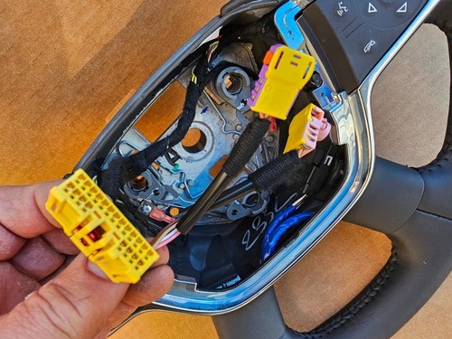 OEM 2018 2022 Chevrolet Traverse Heated Steering Wheel Black Leather 84439171 - Picture 5 of 13