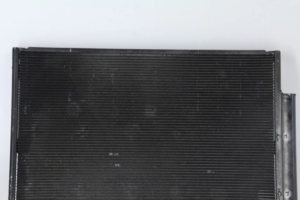 Conjunto condensador aire acondicionado Toyota 4Runner 03-09 V8 V6 88461-60091, fabricante de equipos originales Foto 2 de 4