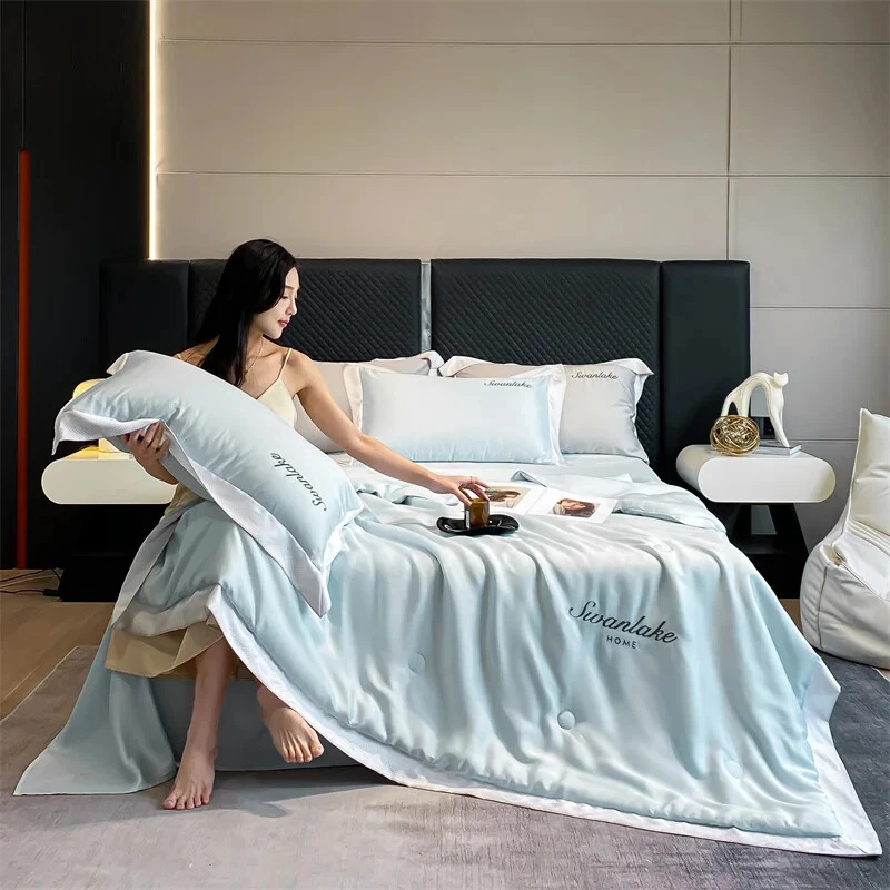 Quilted Summer Quilt Soft Skin Friendly Embroidered Blanket Washed Silk Quilt - Image 2 of 4