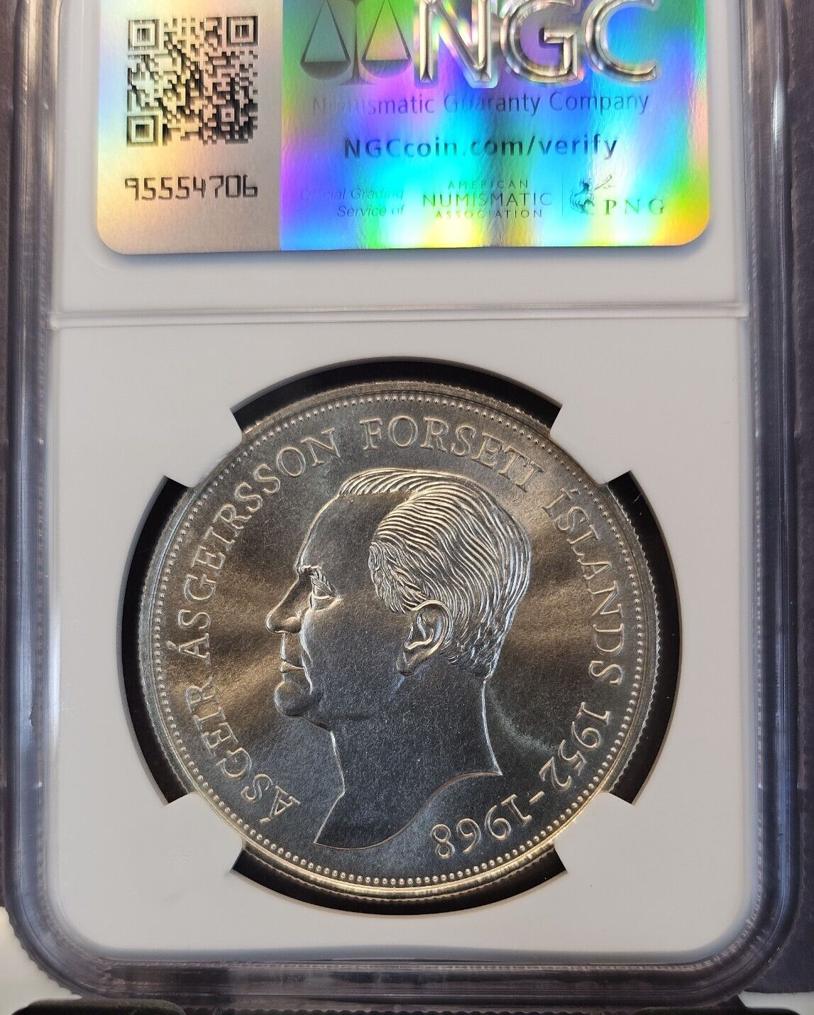 Picture 2 of 3