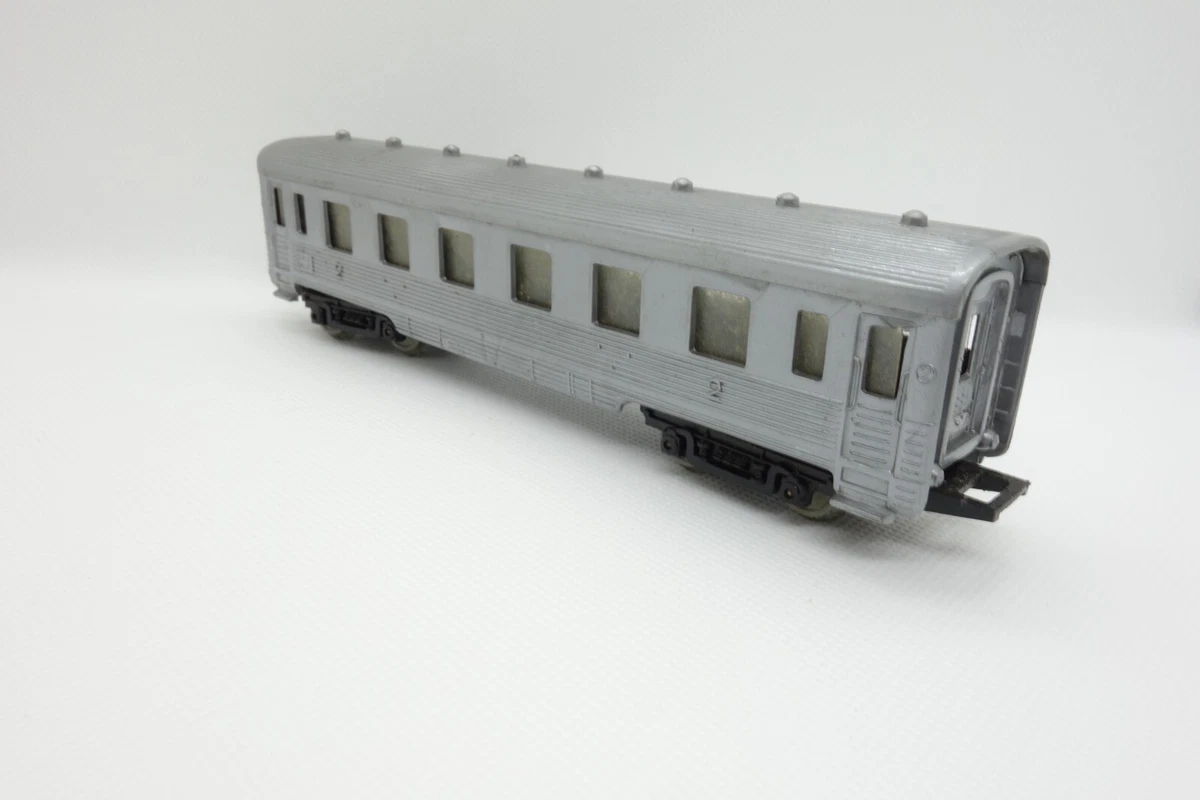 JOUEF WAGON VOYAGEUR voiture inox en boîte neuf éclairage réf 4680 B ho