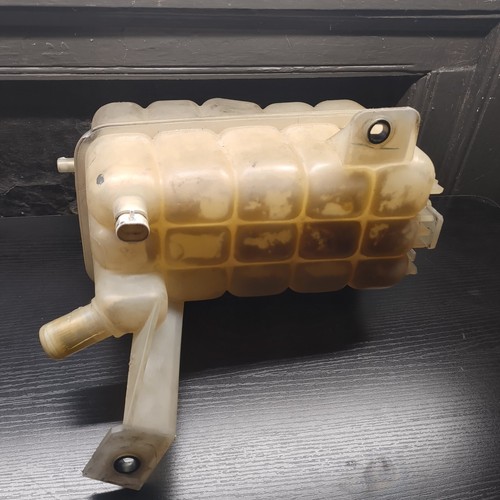 Tanque de depósito de refrigerante OEM 15808716 - Se adapta a Chevy Silverado/Sierra Tahoe 99-2007 - Imagen 4 de 4