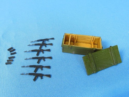 Metallic Details MDR3523 Parts 1:35 for detailing of 6pcs AK-74 assault rifles - Picture 2 of 4