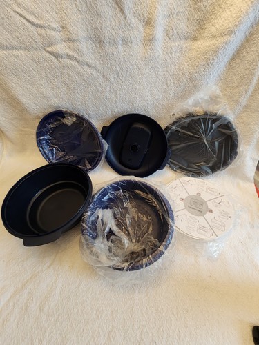 Tupperware 8409A Forno a Microonde Smart Cooker Vaporiera 3 Litri 6 Pezzi Blu Scuro Nuovo - Foto 5 di 12