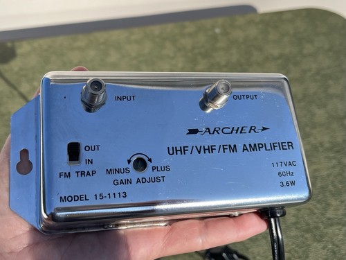 Radio Shack Archer 15-1113A 20dB TV Signal Amplifier UHF/VHF/FM vtg Gain FM Trap - Picture 2 of 5