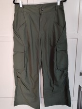 Halara mid-rise, wide-leg nylon cargo pants in olive green Sz Lg Petite EUC