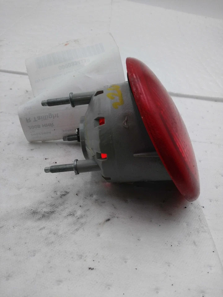 2008 Chevrolet HHR Right Blue Tail Light Assembly OEM 69K Miles NJ25-22694 Foto 2 de 4