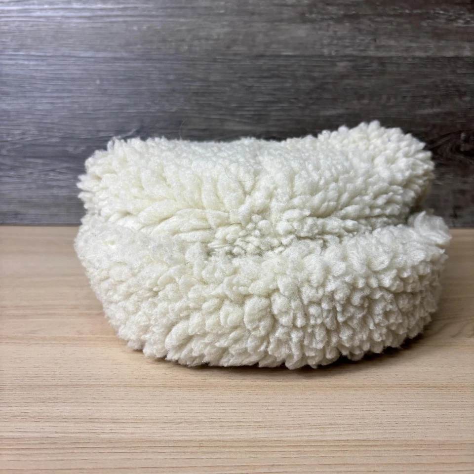 Sombrero boina vintage Betmar New York ajustado para mujer talla única blanco Sherpa Borg años 60 Foto 4 de 4