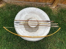 Comanche Style Osage Orange Short Bow With Arrows