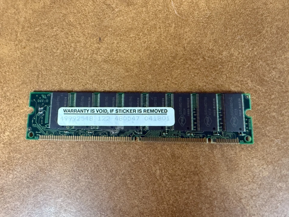 Memoria Simple Technology M38E256SB168PMG75 256 MB PC-133 98000-00155-001 Foto 4 de 4