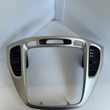 2001-2007 Toyota Highlander Center Dash Radio Climate Control Bezel Trim Oem 2001-2007 Toyota Highlander Center Dash Radio Climate Control Bezel Trim Oem