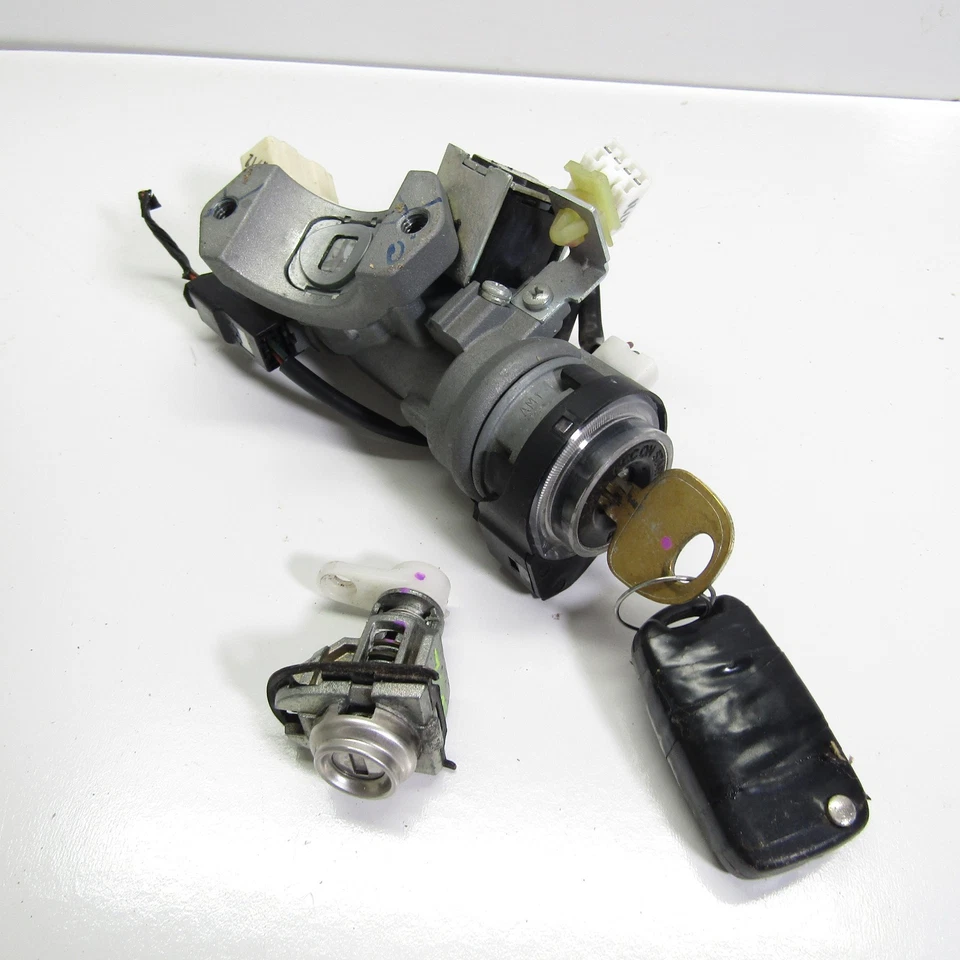 2010-2013 Kia Soul Ignition Switch Lock Cylinder Assembly W/ Key TESTED - Image 4 of 4