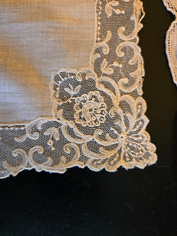 LOTE Antiguo Pañuelos Boda Bordados Encaje Lino Blanco sobre Blanco Foto 3 de 4