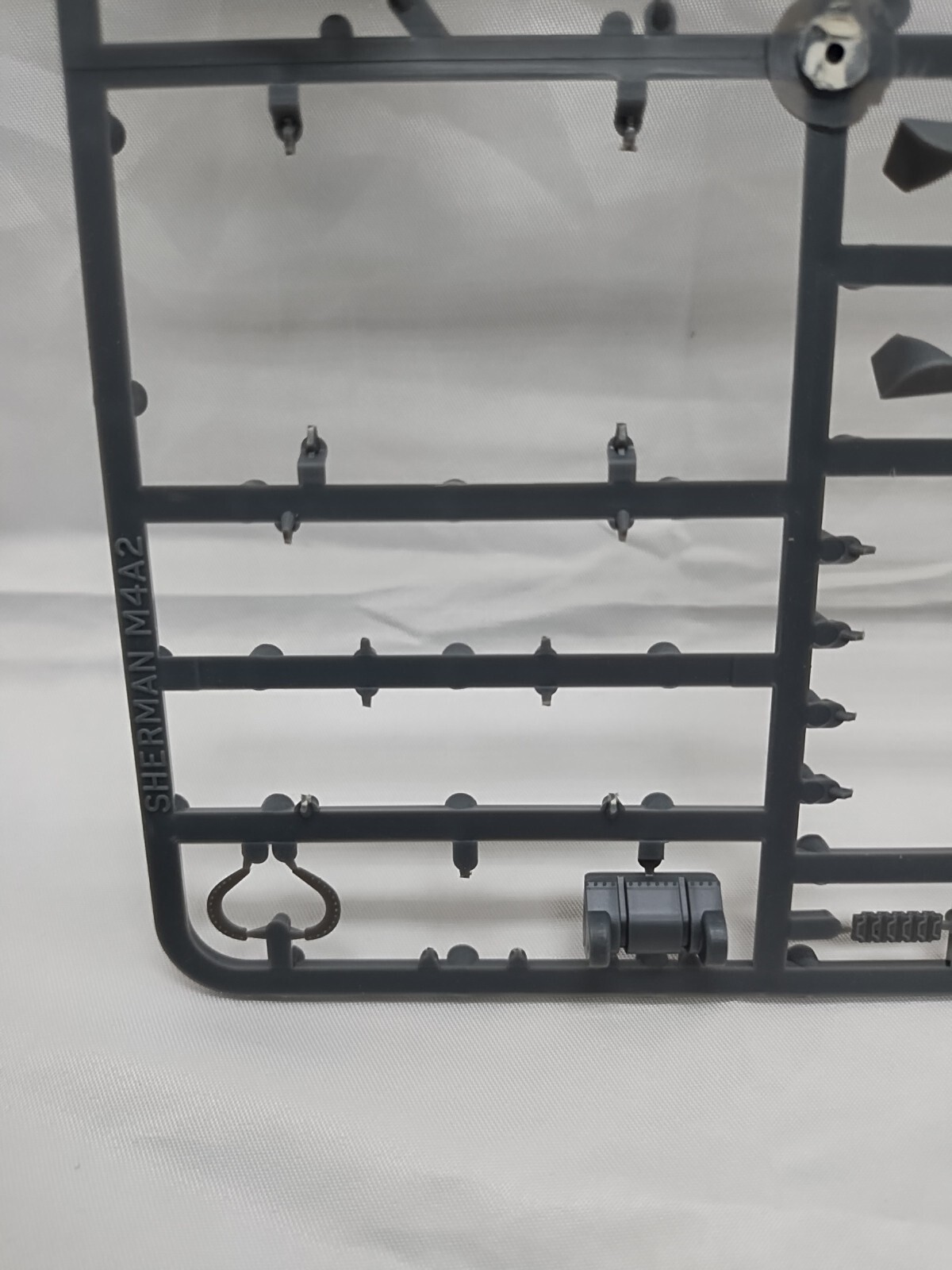 (2) The Plastic Company Sherman M4 A2 Sprue Bits And Pieces 1/72 Scale