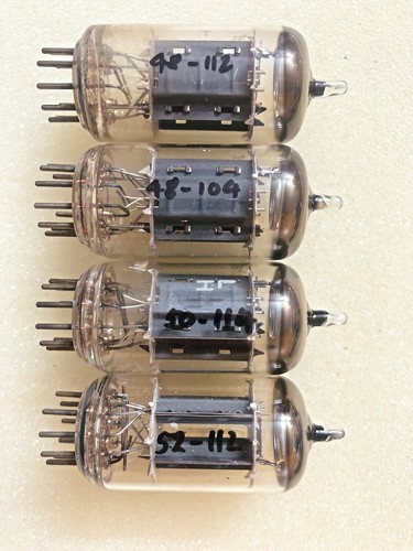 Telefunken 7247 12DW7 NOS Piastre a costine mai usate senza scatola rare - Foto 7 di 7