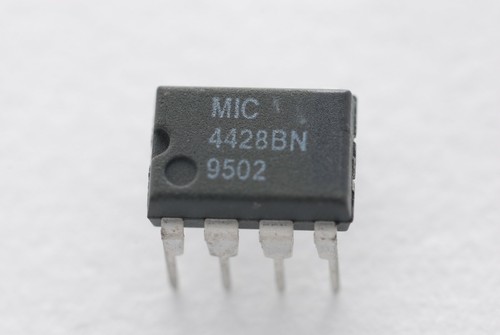Lot 6 Pièces En Billard MIC4428BN Ic Gate Drvr Bas 8DIP Microchip Micrel - Photo 1 sur 12