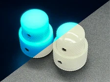 LIT Guitars & Accessories - Custom Knob Set - Concentric GITD White to Blue