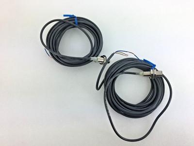 OMRON E2E-X3D1-N   E2E X3D1 N  Photoelectric Switch Sensors - 2 ea.