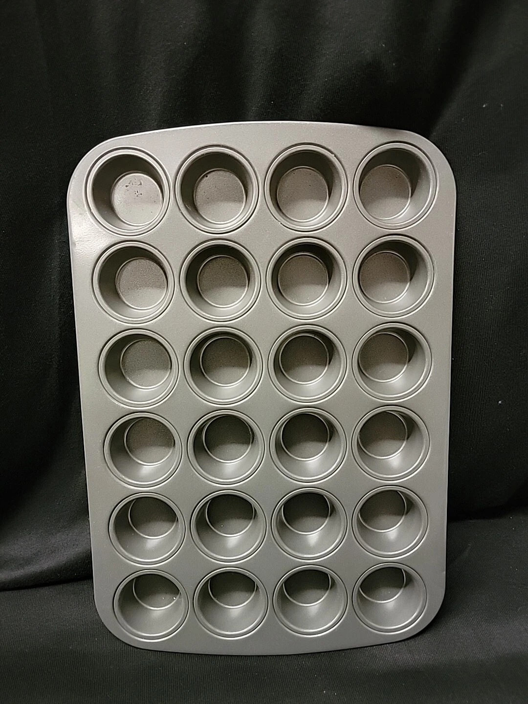 Nonstick 19.75" X 14" 24-Cup Mini Muffin Pan, Mini Cupcake Pan, Gray