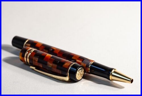 Parker Duofold Rollerball Pen Bernstein Schach & Gold Trim New In Box 70656 - Bild 4 von 11