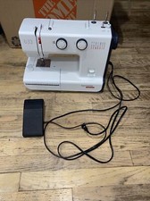 Bernette 33 Swiss Design Sewing Machine