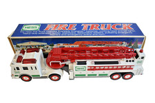 2000 Hess Toy Fire Truck Collectible Original Box