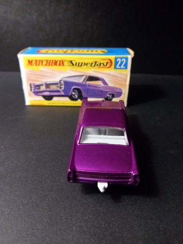 Matchbox Superfast #22 viola scuro Pontiac GP 1970 VN/MINT scatola originale solida G - Foto 4 di 17