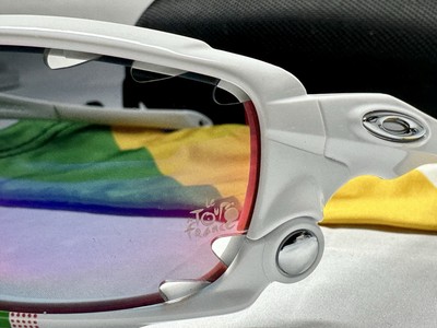 Oakley Racing Jacket Men's Rectangular Sunglasses - OO9171