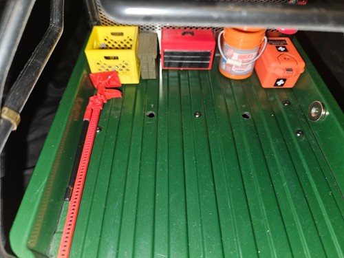 SCX 10 II Crawler Body Painted Green with Accessories and LED lights - Picture 5 of 11