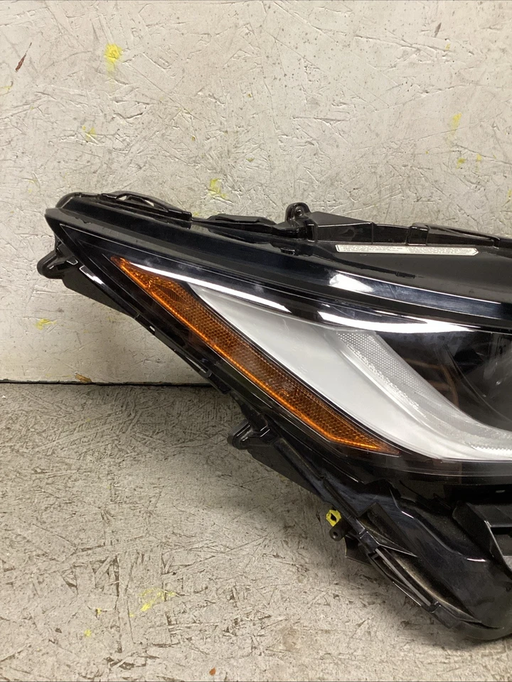 FARO DERECHO PASAJERO TOYOTA VENZA 2021-2024 PROYECTOR OEM Foto 2 de 4