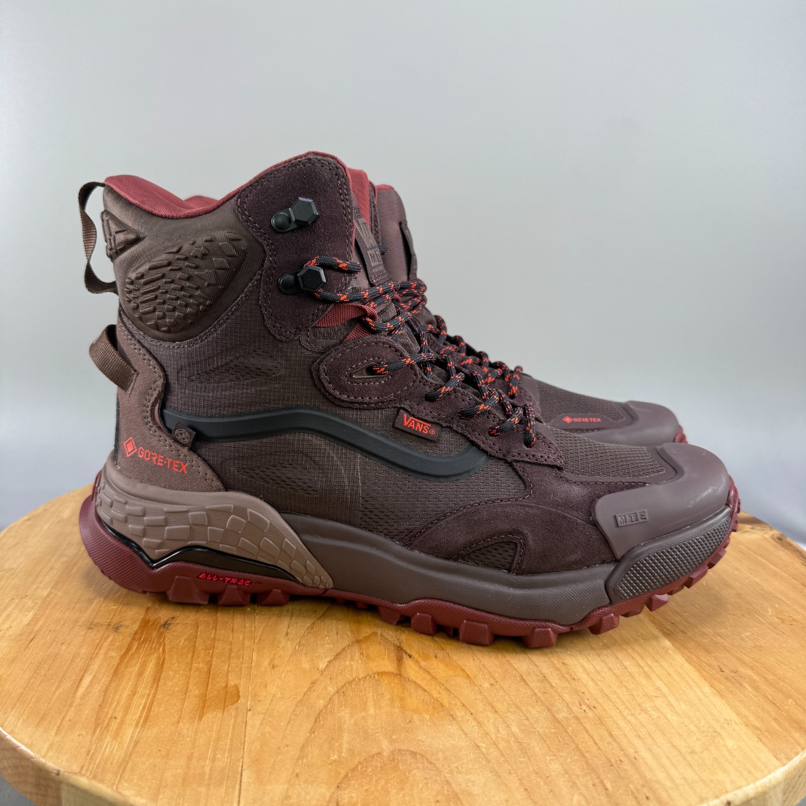 Vans Crestline Gore-Tex MTE Boots Mens Size 11 Bitter Chocolate Waterproof NEW