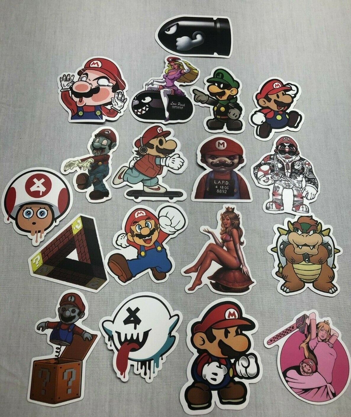 BOWSER vinyl decal from Super Mario Bros. Choose Your Favorite! Paper  Mario, Mario Brothers, King Koopa