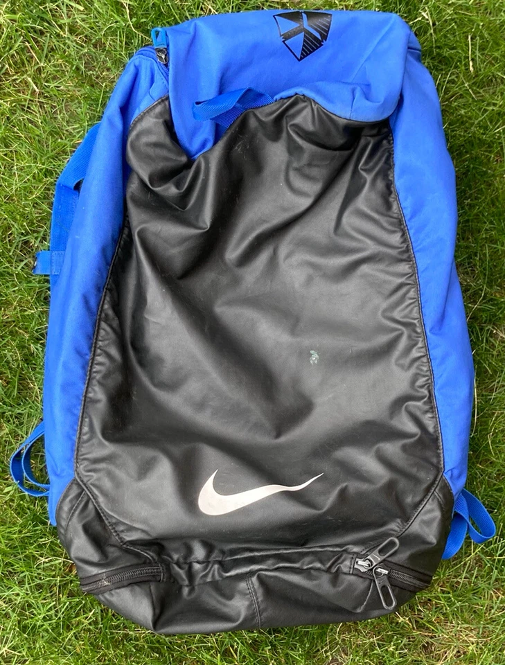 Nike MINNEAPOLIS UNITED Est. Bolsa de deporte de fútbol juvenil 1984 bonita Foto 4 de 4