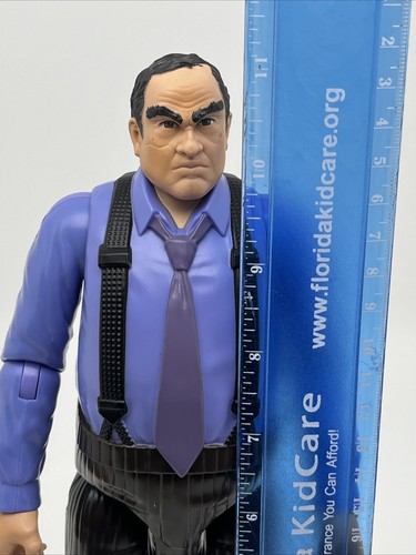 Figura de acción The Batman Movie Penguin de Spin Master Toys DC 11" de alto - Imagen 13 de 14