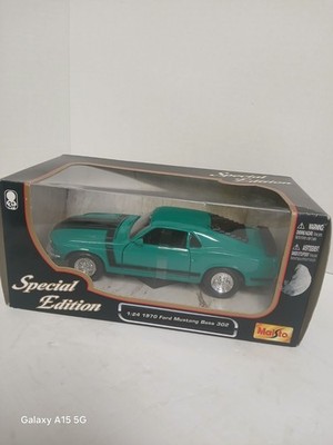 Maisto Special Edition 1970 Ford Mustang Boss 302 1:24 Die-Cast Scale Mod, Green