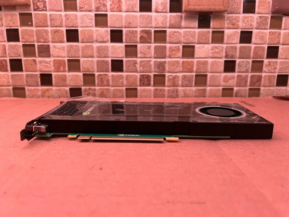 PNY NVIDIA NVS 810 GRAPHICS CARD DISPLAY PORT X8 4GB DDR3 699-5G201-0500-110 H - Image 3 of 4