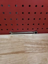 Matco Tools GRRCL102 5/16" Reversible Ratcheting Combination Wrench 12-Point 