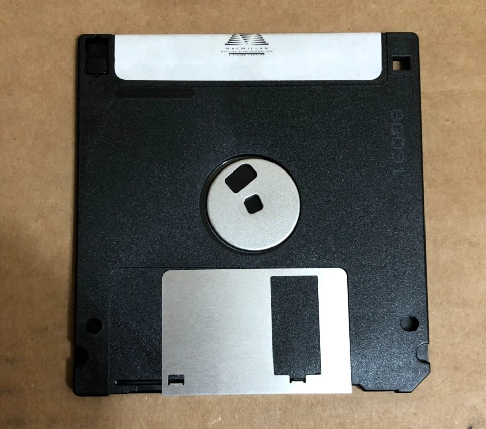 Redhat Linux 5.2 Operating System 3.5 Floppy Boot Disk ** - Image 2 of 2