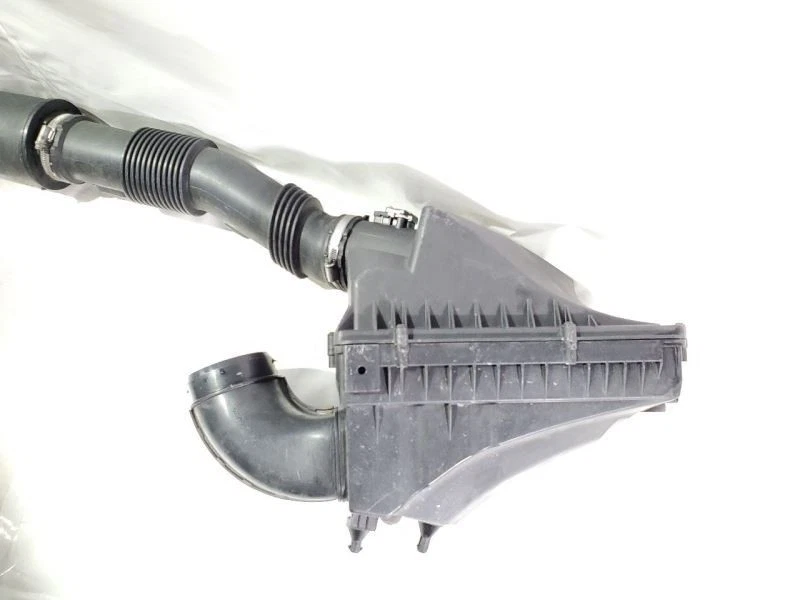 Air Filter Box Cleaner 2.0L 4Cyl OEM 2013 2014 2015 Jaguar XF - Image 4 of 4