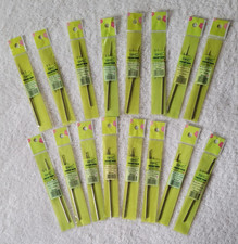 Preowned Set of 16 SKC Crochet Hooks Sizes .50mm to 2.70mm