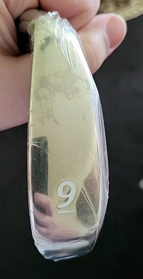 Womens Maxfli Fire 9 Iron With Graphite Shaft 75G Ultra Light Iron - Image 4 of 4