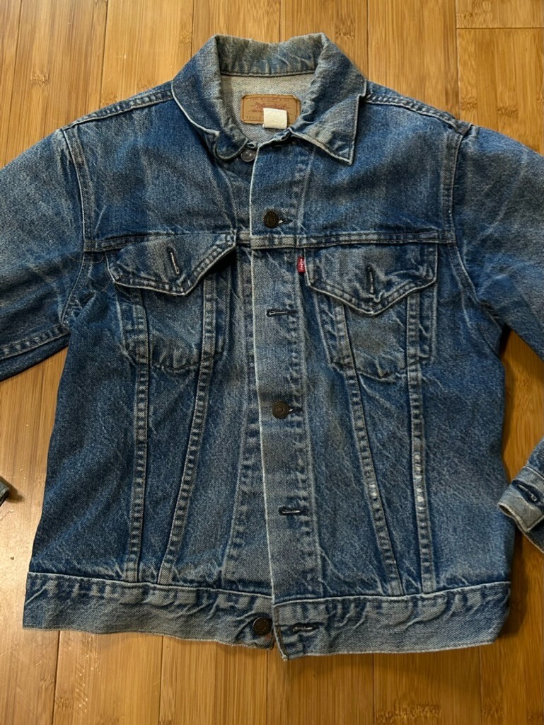 Picture 2 of 10