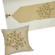 1 x Tischläufer und 2 x Kissenbezüge aufwändig mit Pailletten bestickt Tischband