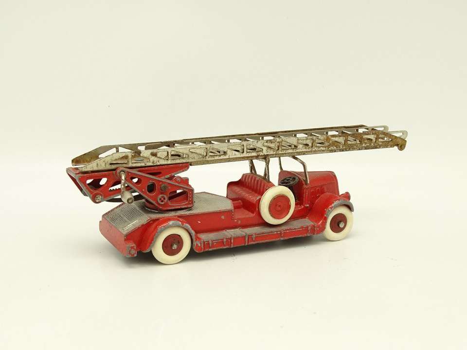 Dinky Toys Sb 1/43- Delahaye a Escala De Bomberos 32D
