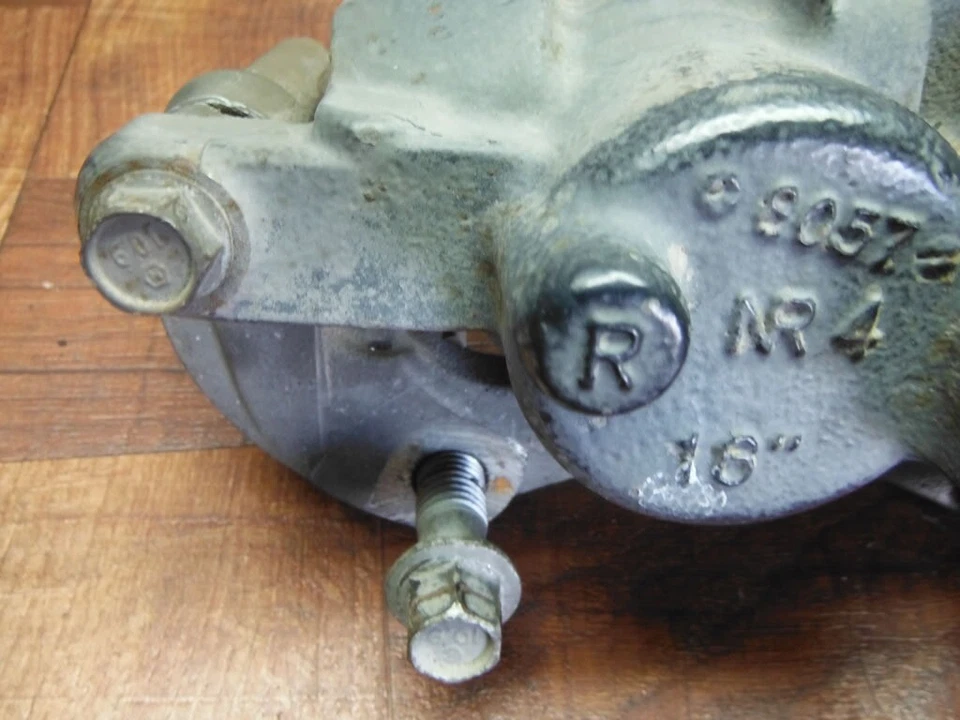 06-13 Chevrolet Impala PINZA FRENO DELANTERO DERECHO OEM Foto 2 de 4