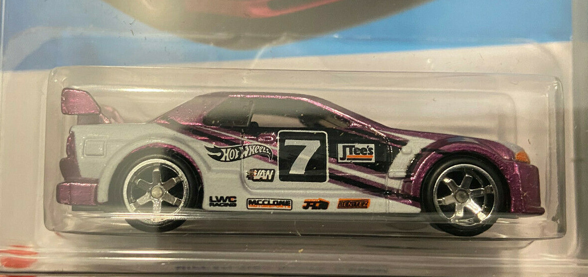 2022 Hot Wheels Legends Tour Purple Nissan Skyline GT-R R32