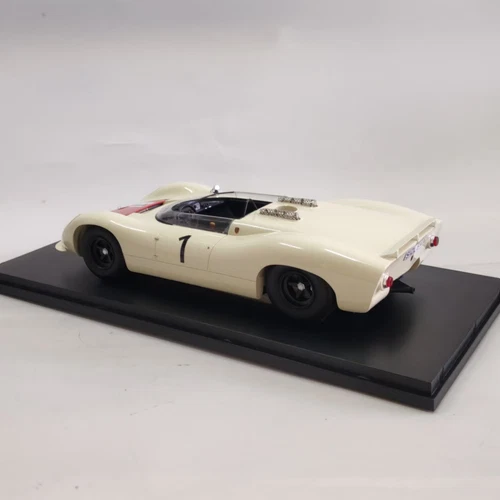 Matrix 1/18 model Porsche 910/8 Bergspyder #1 Mitter 1967 - Picture 3 of 5